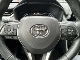Toyota RAV4 (2021) thumbnail 13