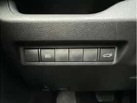 Toyota RAV4 (2021) thumbnail 14