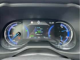 Toyota RAV4 (2021) thumbnail 18