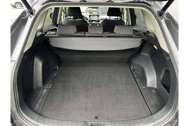 Toyota RAV4 (2021) thumbnail 5