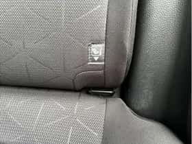 Toyota RAV4 (2021) thumbnail 9