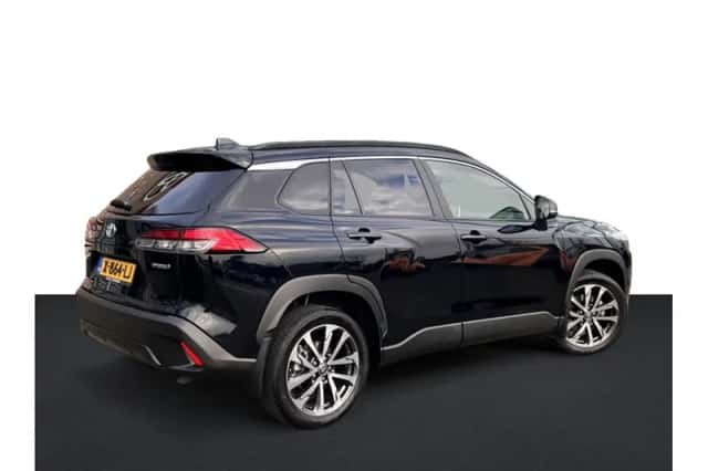 Toyota Corolla (2023) thumbnail 2