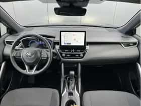 Toyota Corolla (2023) thumbnail 3