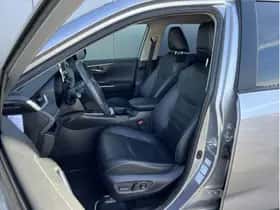 Toyota RAV4 (2020) thumbnail 12