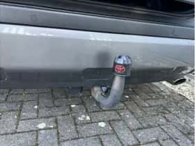 Toyota RAV4 (2020) thumbnail 6