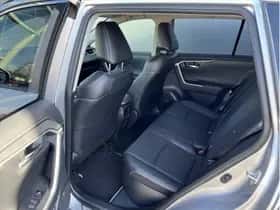 Toyota RAV4 (2020) thumbnail 7