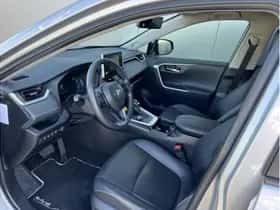 Toyota RAV4 (2020) thumbnail 9