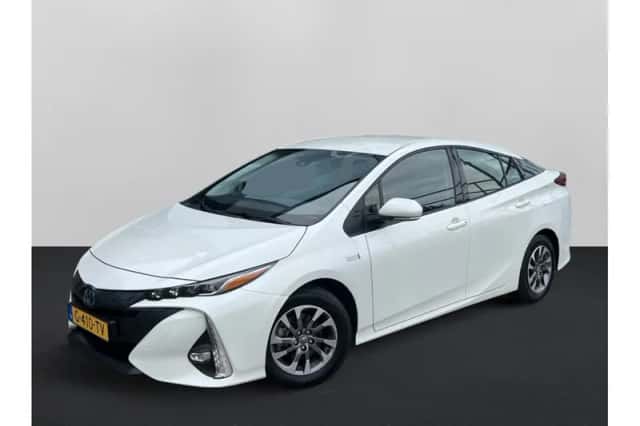 Toyota Prius (2019) thumbnail 1