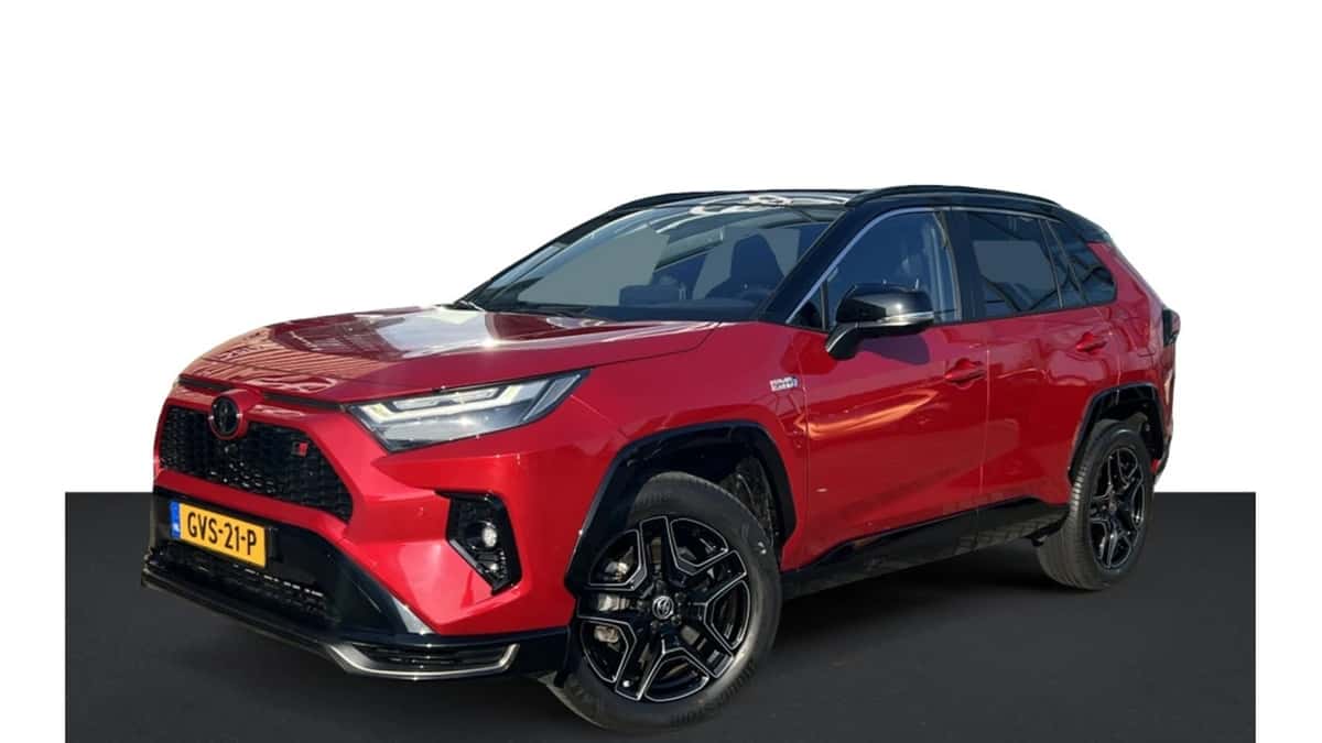 Toyota RAV4 (2023) — foto 1