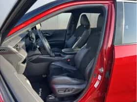 Toyota RAV4 (2023) thumbnail 12