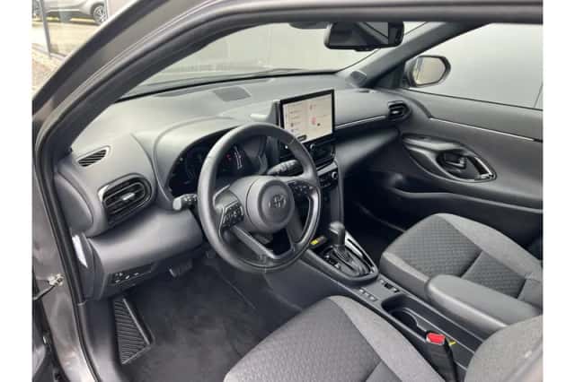 Toyota Yaris Cross (2025) thumbnail 6