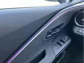 Toyota C-HR (2025) thumbnail 28
