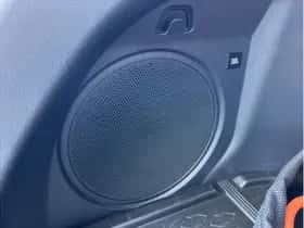 Toyota C-HR (2025) thumbnail 35