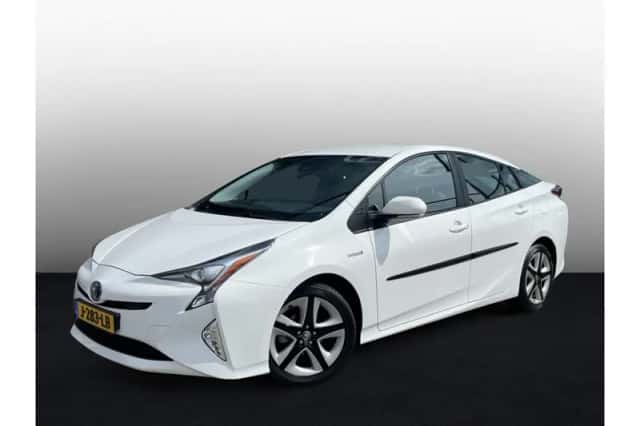 Toyota Prius (2019) thumbnail 1