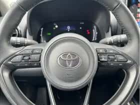 Toyota Yaris (2025) thumbnail 11