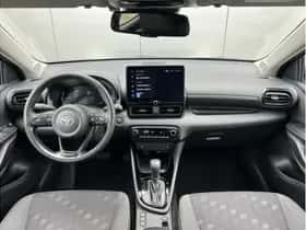 Toyota Yaris (2025) thumbnail 3