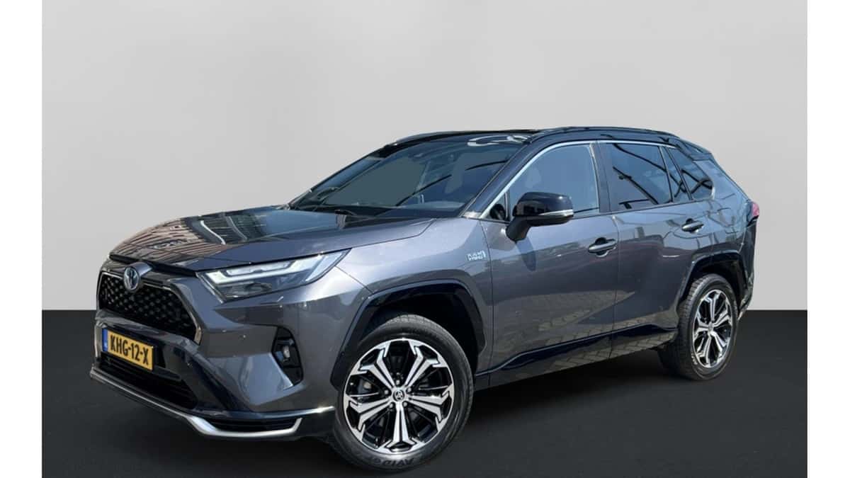 Toyota RAV4 (2022) — foto 1