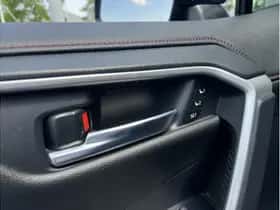 Toyota RAV4 (2022) thumbnail 11