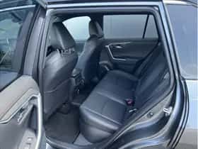 Toyota RAV4 (2022) thumbnail 7