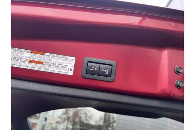 Toyota Corolla (2023) thumbnail 6