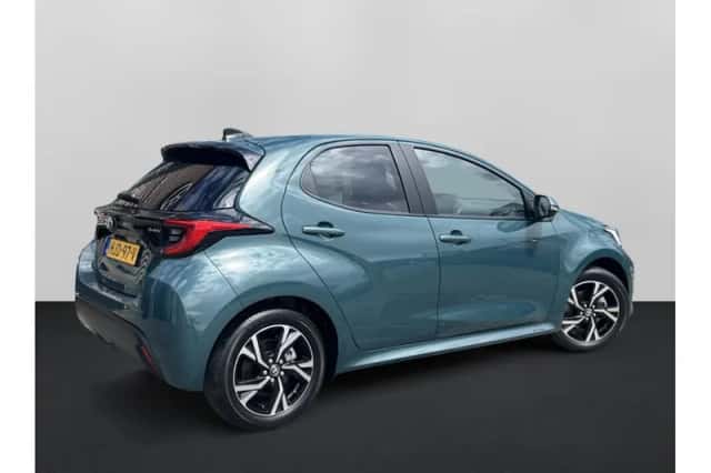 Toyota Yaris (2025) thumbnail 2