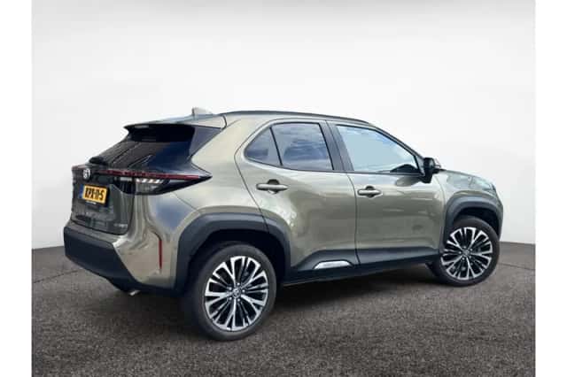 Toyota Yaris Cross (2023) thumbnail 2
