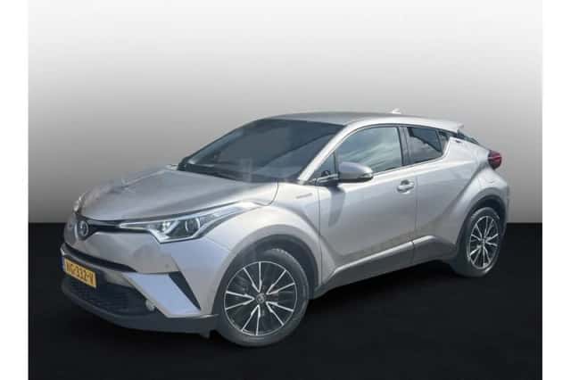 Toyota C-HR (2017) thumbnail 1
