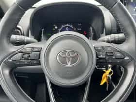 Toyota Yaris (2025) thumbnail 11