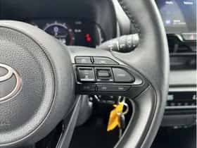 Toyota Yaris (2025) thumbnail 13
