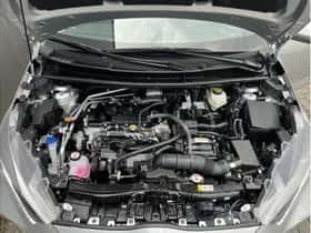 Toyota Yaris (2025) thumbnail 23