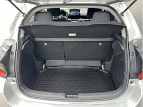 Toyota Yaris (2025) thumbnail 4
