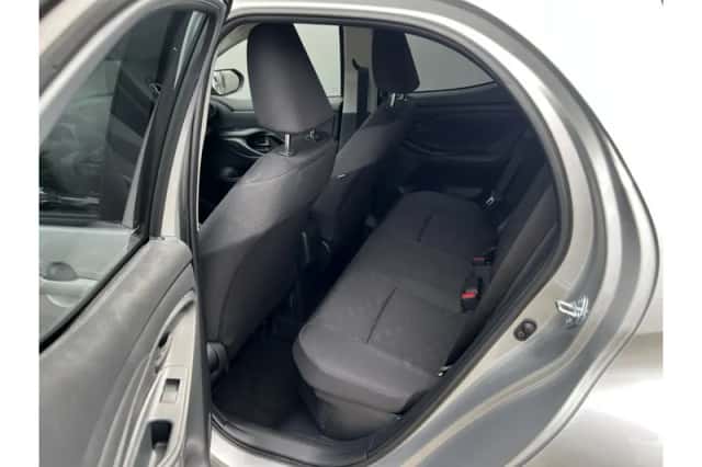 Toyota Yaris (2025) thumbnail 5
