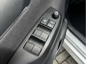Toyota Yaris (2025) thumbnail 7