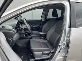 Toyota Yaris (2025) thumbnail 9
