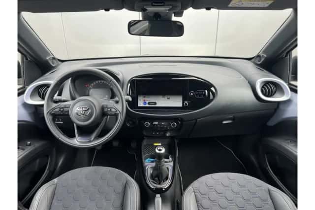 Toyota Aygo X (2025) thumbnail 3