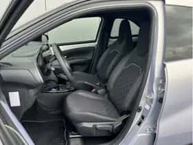 Toyota Aygo X (2025) thumbnail 9