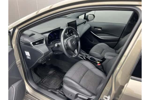 Toyota Corolla (2023) thumbnail 6