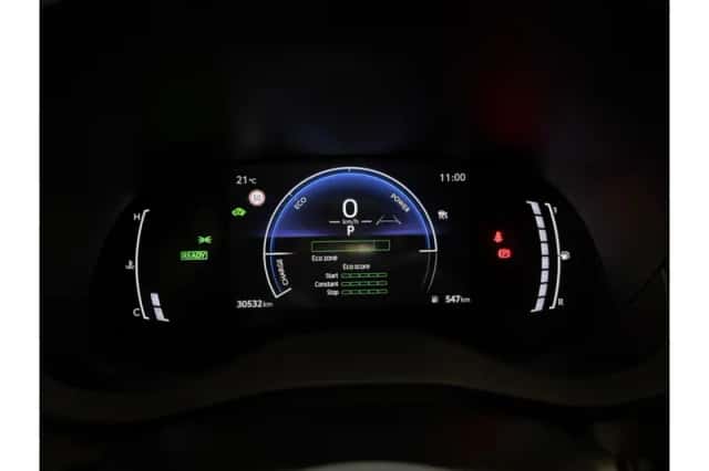 Toyota Yaris Cross (2025) thumbnail 4