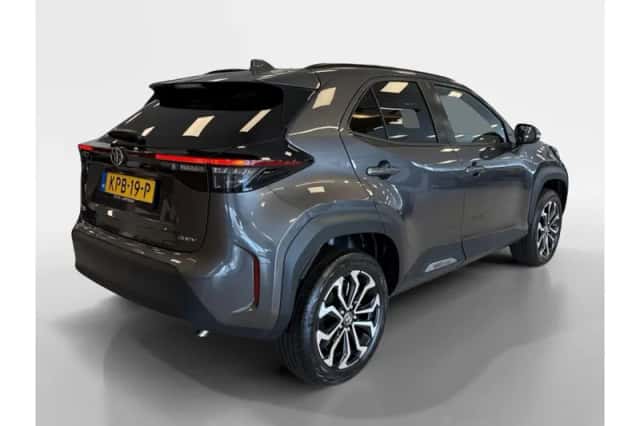 Toyota Yaris Cross (2025) thumbnail 2