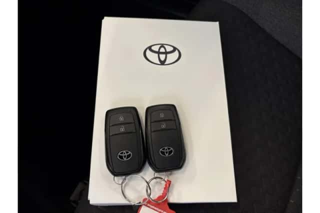 Toyota Yaris Cross (2025) thumbnail 5