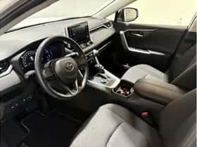 Toyota RAV4 (2021) thumbnail 15