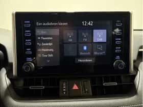 Toyota RAV4 (2021) thumbnail 25