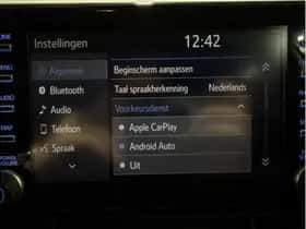 Toyota RAV4 (2021) thumbnail 26