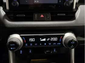 Toyota RAV4 (2021) thumbnail 29