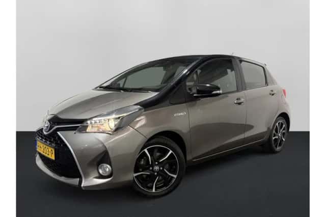 Toyota Yaris (2016) thumbnail 1