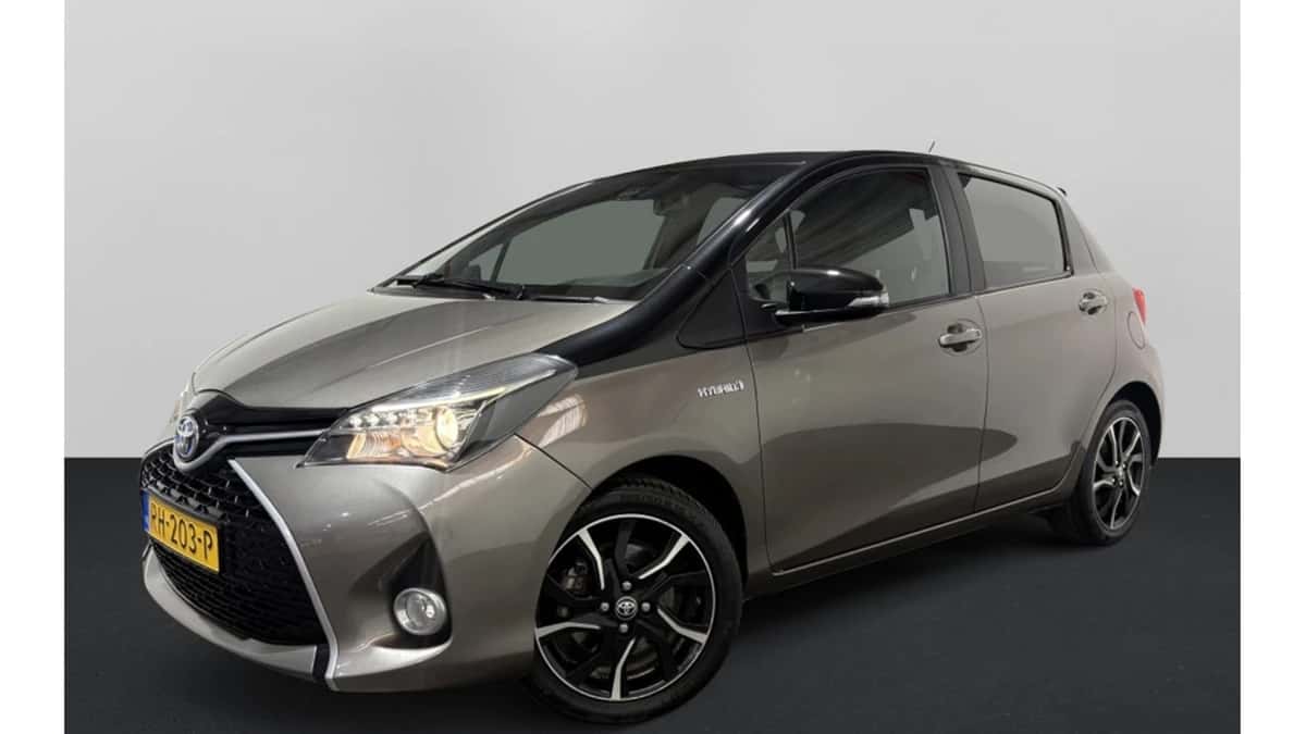 Toyota Yaris (2016) — foto 1