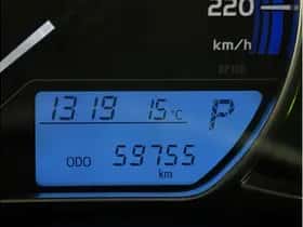 Toyota Yaris (2016) thumbnail 17