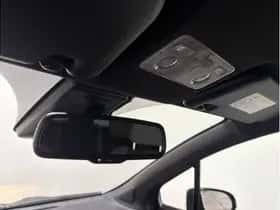 Toyota Yaris (2016) thumbnail 35