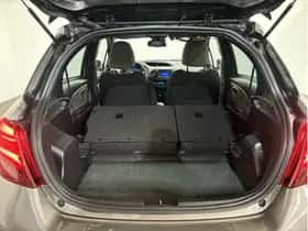 Toyota Yaris (2016) thumbnail 39