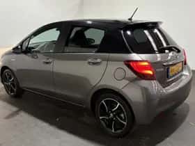 Toyota Yaris (2016) thumbnail 8